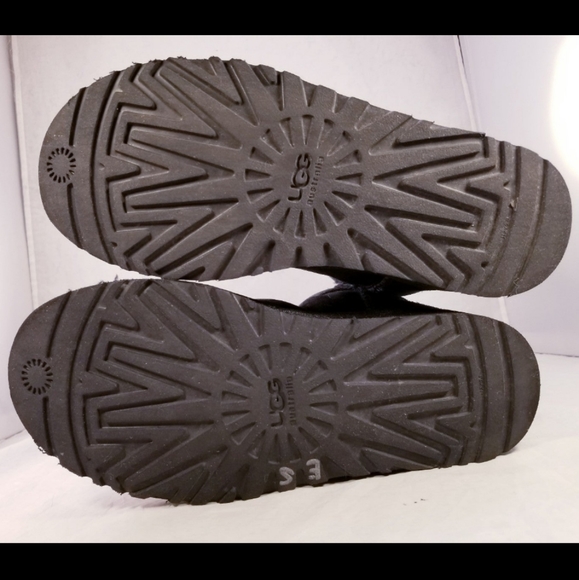 UGG AUSTRALIA 5815 CLASSIC TALL BOOTS BLACK SUEDE WOMEN SIZE 37/6 - Picture 8 of 10